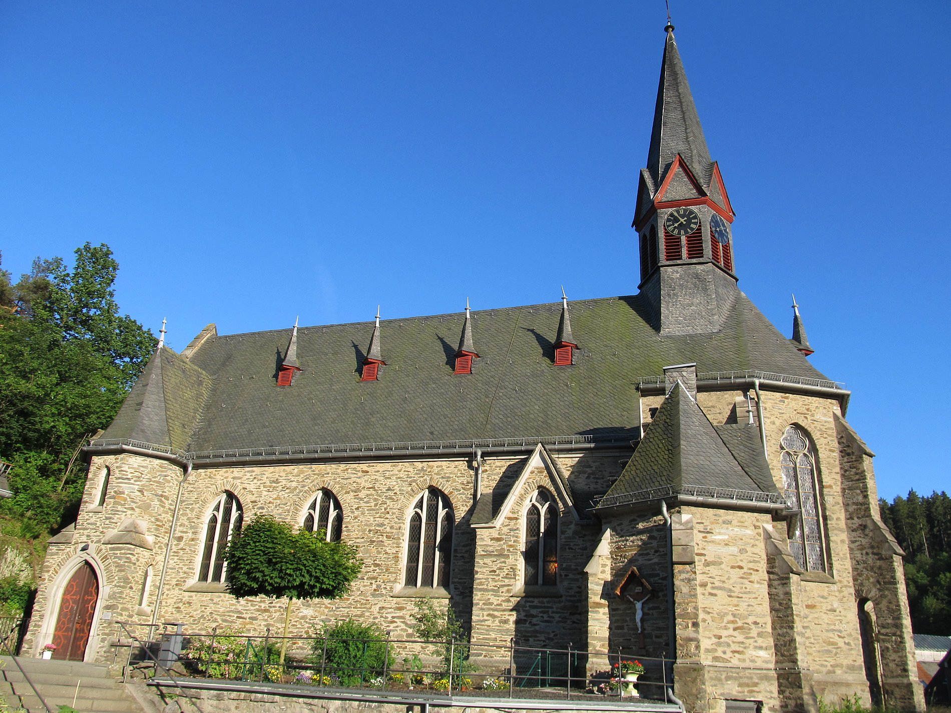 Außenansicht St. Karl Borromäus Schmitten
